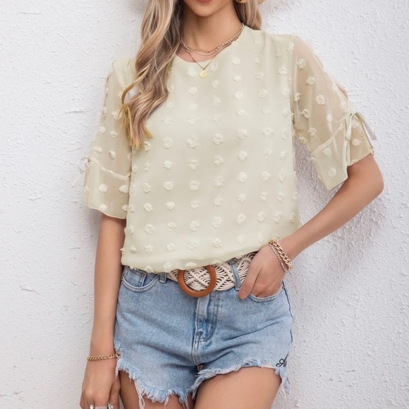 NWOT Swiss polka dot lace up sleeve women’s ladies blouse top size small beige - Picture 3 of 10